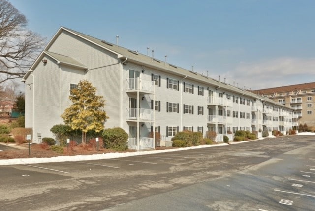 10 chestnut st apartment for rent in suffern ny forrent com