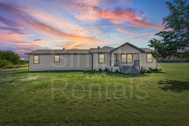 Photo - 401 Mcilrath Rd