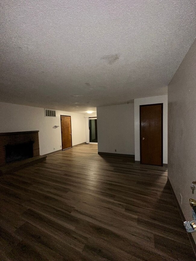 Photo - 1580 Larkspur Ave