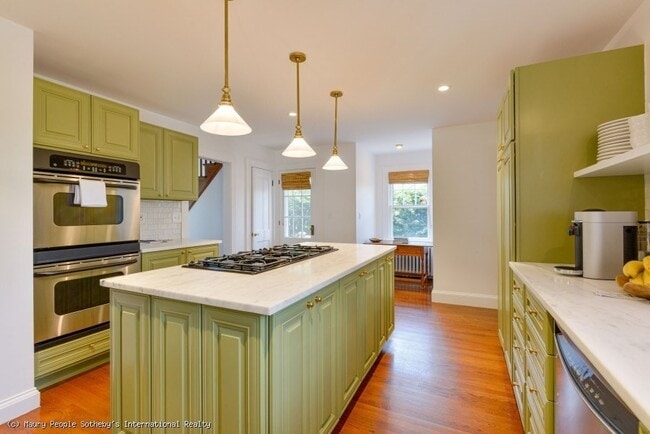 Photo - 3 N Beach St