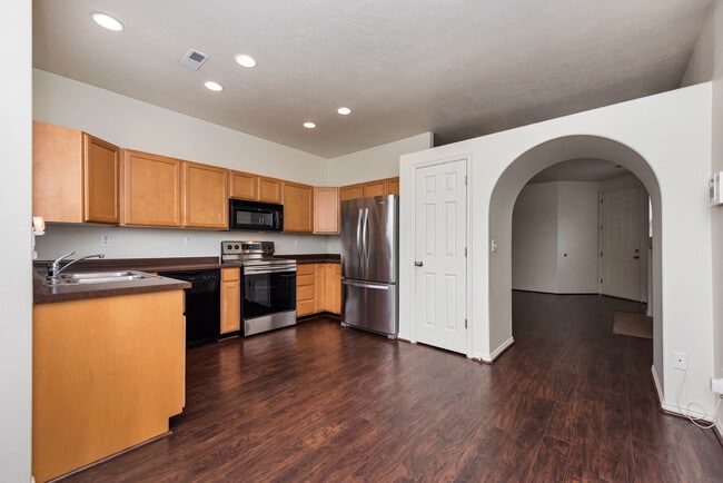 1105 Haworth Dr