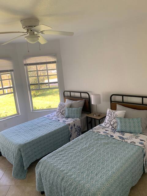 Photo - 4973 Viceroy St Unit A