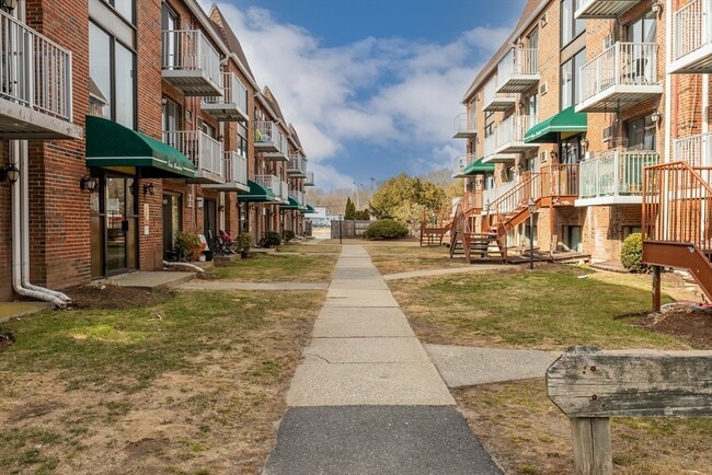 Photo - 1186 Worcester Rd Apartment Unit 231