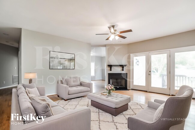 Photo - 13415 Willow Breeze Ln