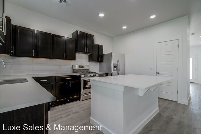 Photo - 3 br, 2.5 bath House - 13505 Vinita Drive