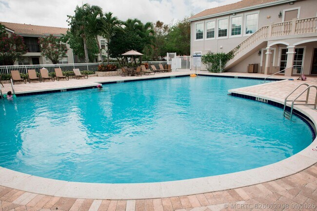 Photo - 156 SW Peacock Blvd Unit 29207