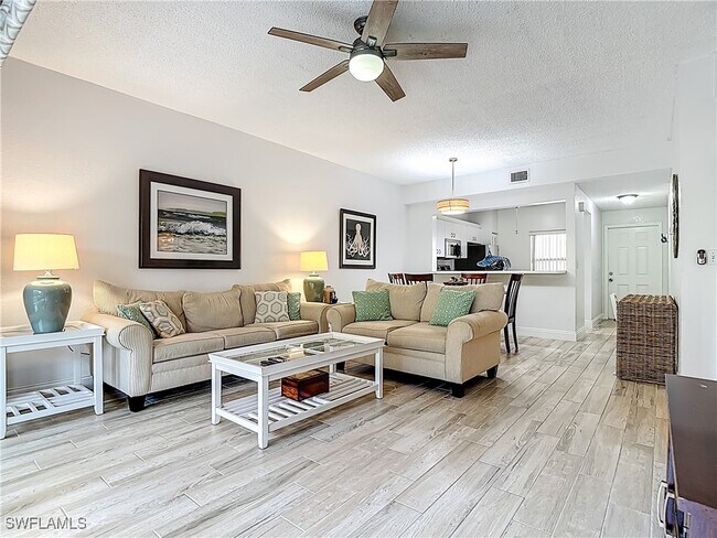 Photo - 1044 Woodshire Ln Unidad B102