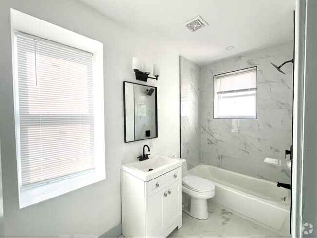 Building Photo - 1234 N 55th St Unit Second Floor Rental