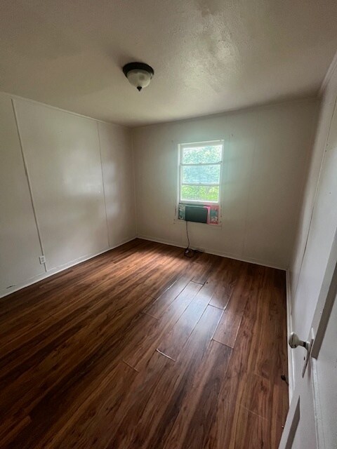 Photo - 703 McArthur St