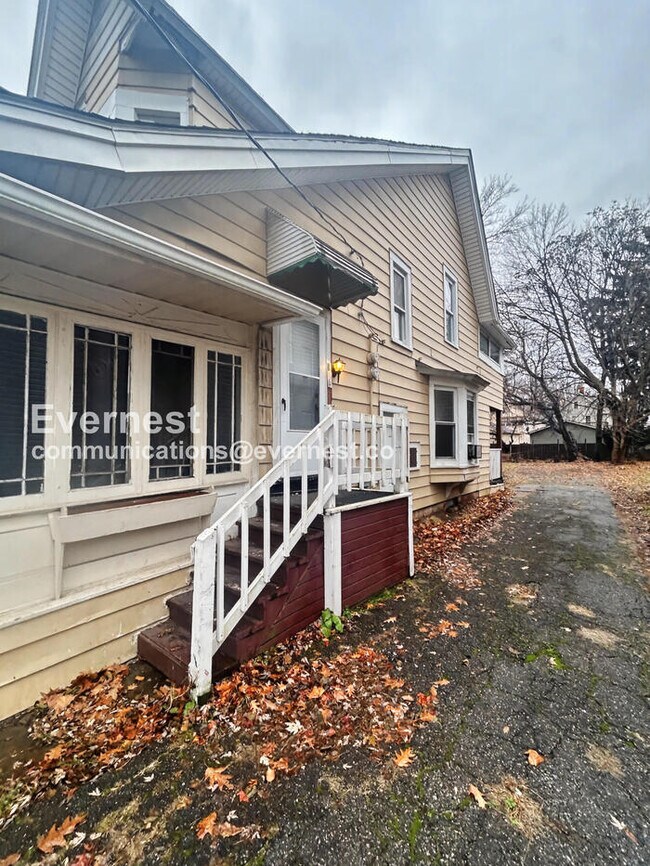 Photo - 3880 W 37th St