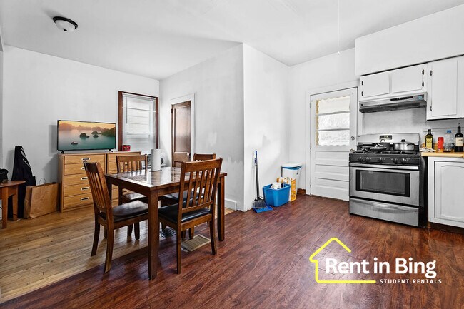 Photo - 40 Seminary Ave