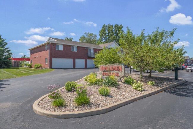 Photo - Noblemen Crossing