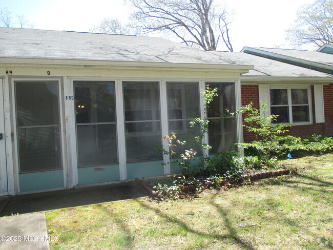 Building Photo - 89D Dorchester Dr Rental
