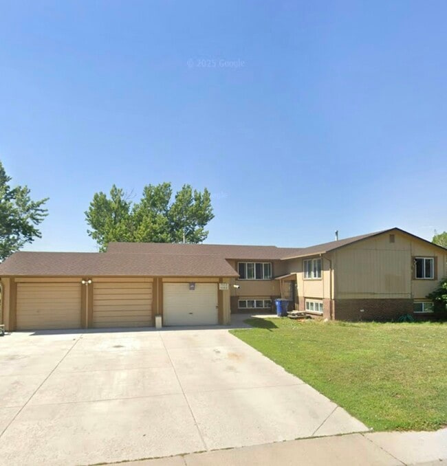 Building Photo - 9052 W Washburn Pl Rental