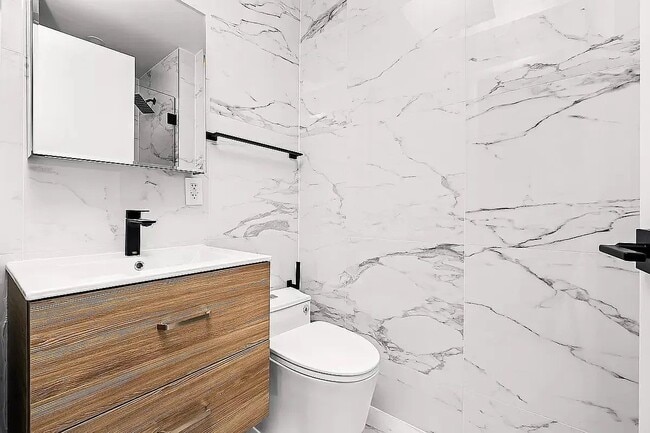 Photo - 184 Bleecker St Unit B6
