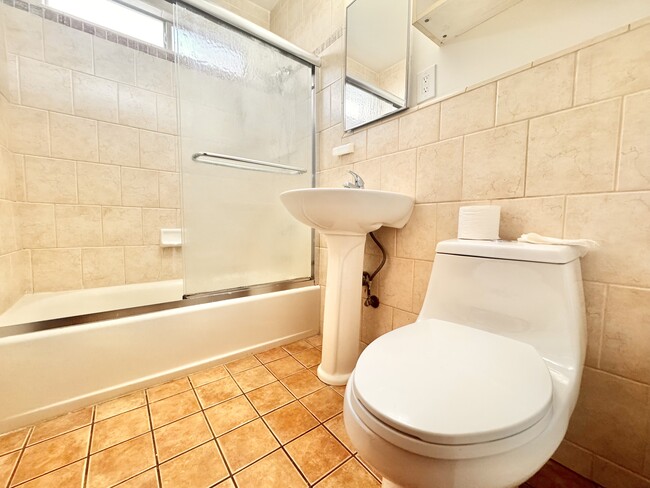 Photo - 1278 N Van Ness Ave Apartment Unit 2