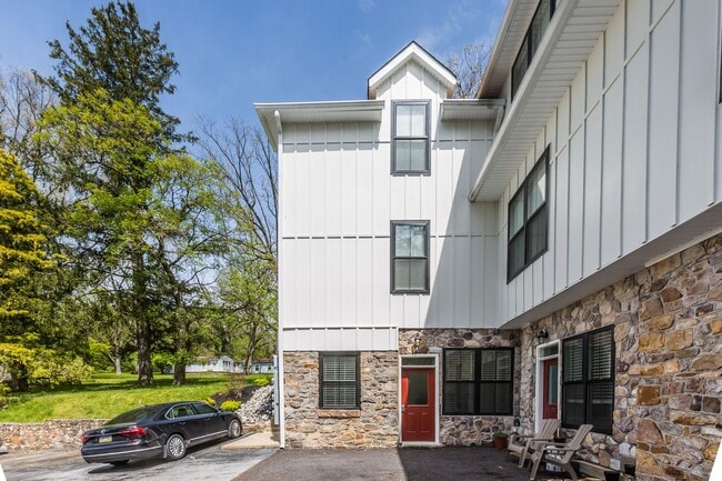 Photo - 0225 Whitford-Carriage