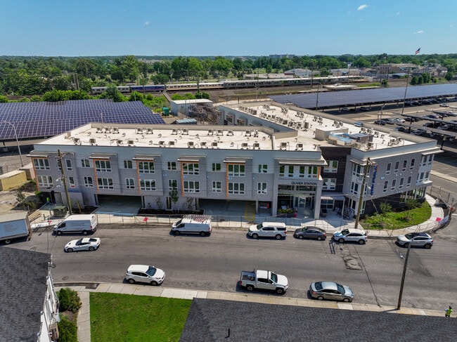 Photo - Oliver Station