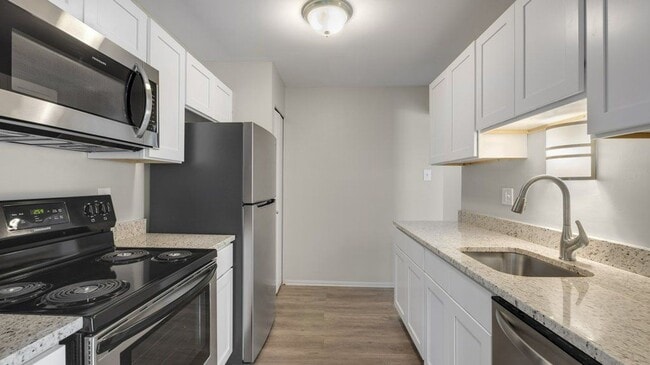 Photo - Harvard House Apartments