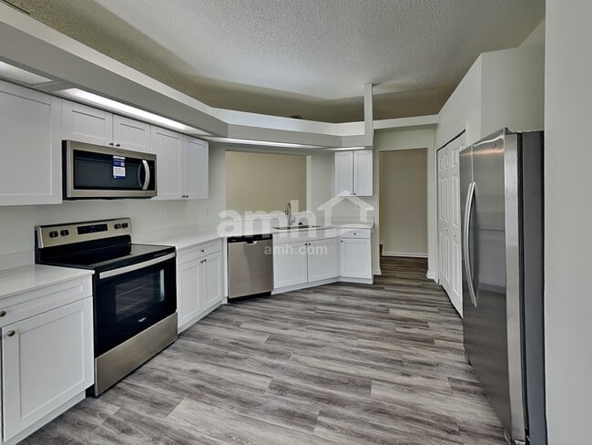 Photo - 145 Johns Glen Dr