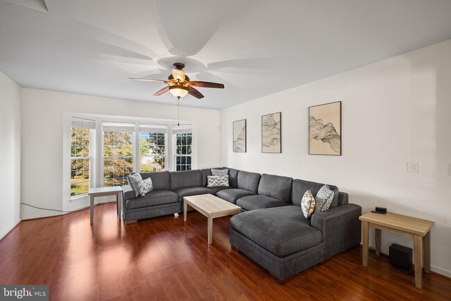 Photo - 12 Popes Creek Ln