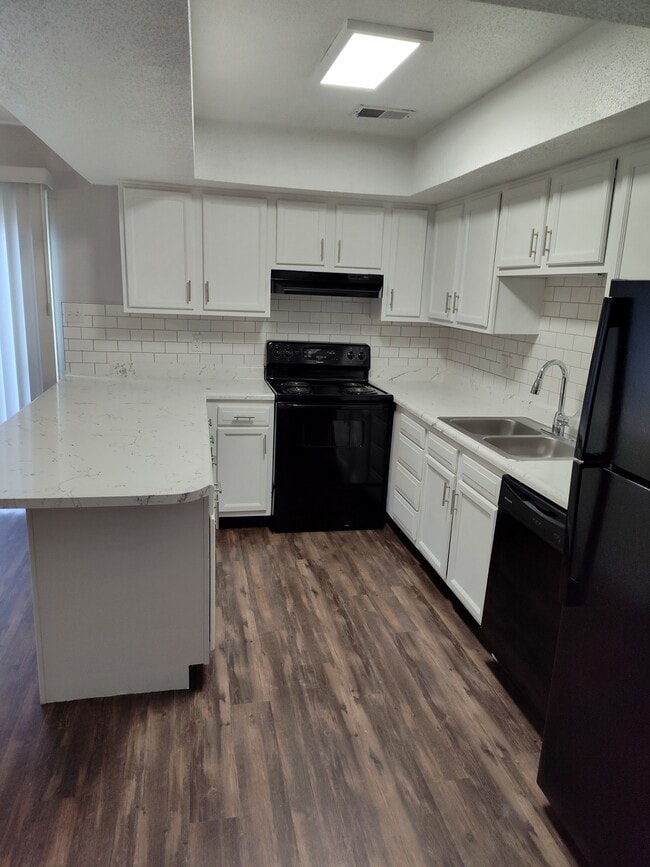 Photo - Country Lake Estates