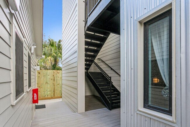 1738 N Rampart St Unit SI ID1368480P