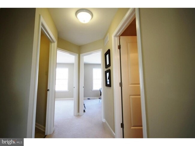 Photo - 431 Williamson Ct