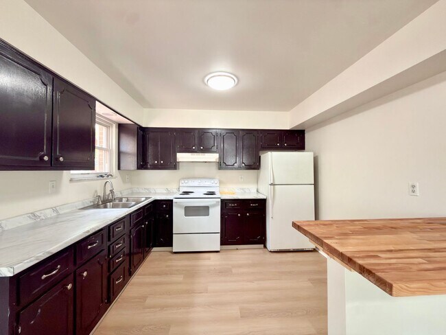 Photo - 1849 Madison Ave Unit 1