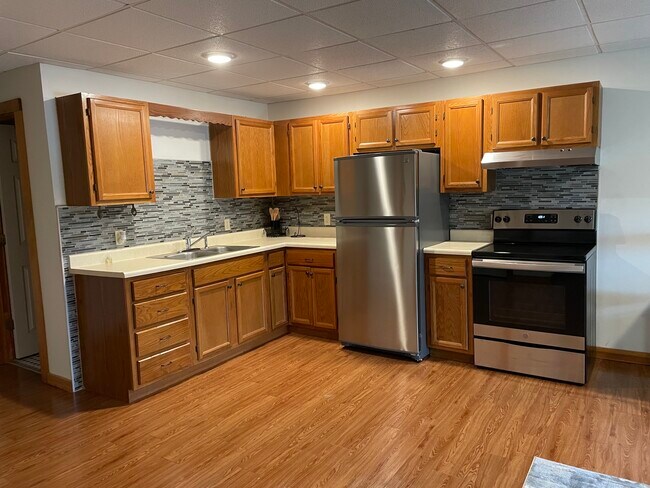 Photo - 200 W Portage Ave Apartments
