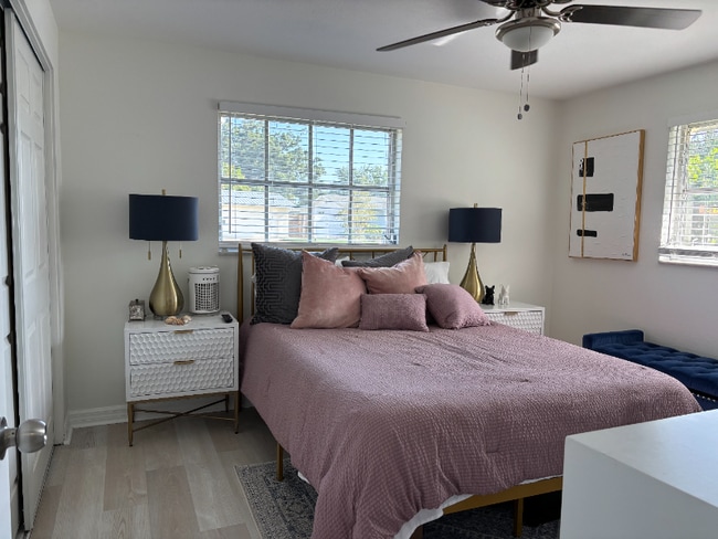 Photo - 3441 Fairview Dr