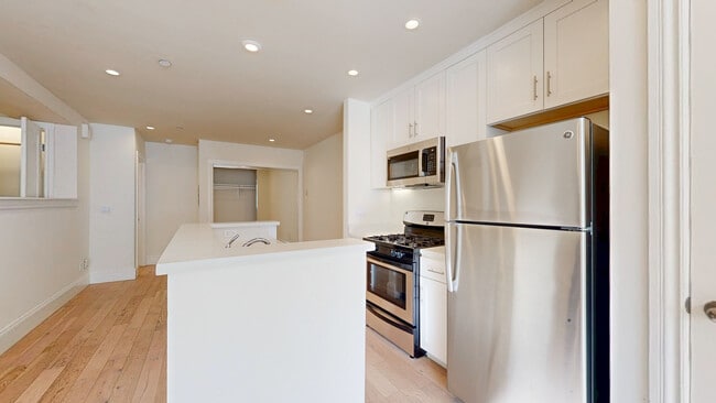 Photo - 4742 Balboa St Unit 2