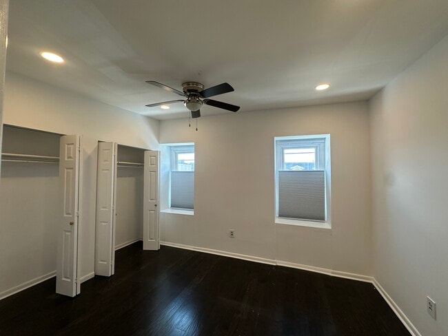 Building Photo - 751 S 22nd St Unit 3F