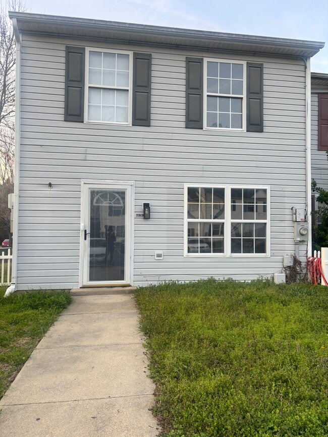 Building Photo - 46262 Mako Way