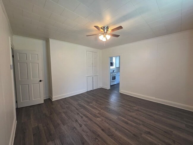Photo - 1341 Herrod St