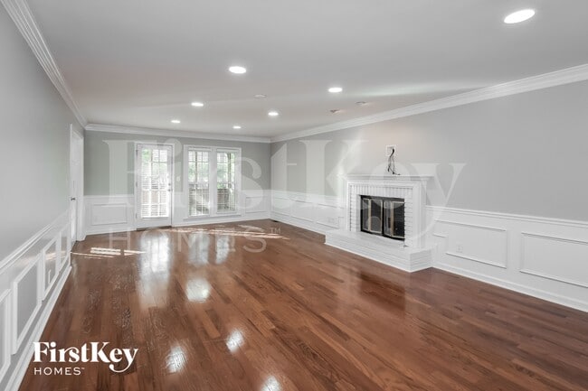 Photo - 3601 Robinson Walk Dr