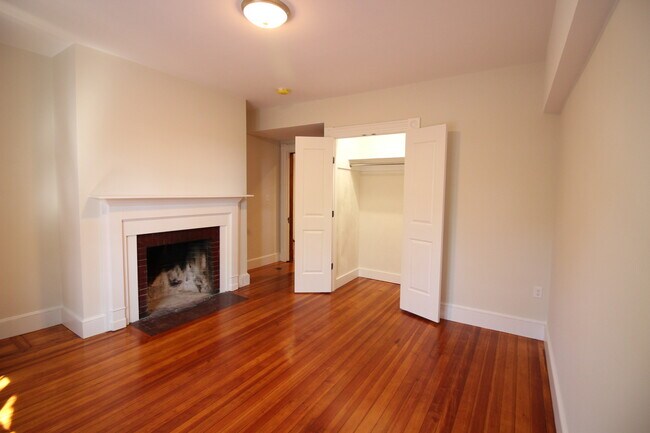 Photo - 65 Beech Glen St Unit 2