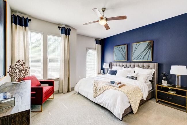 Photo - 1211 Caroline-449.4 Unit 449.4