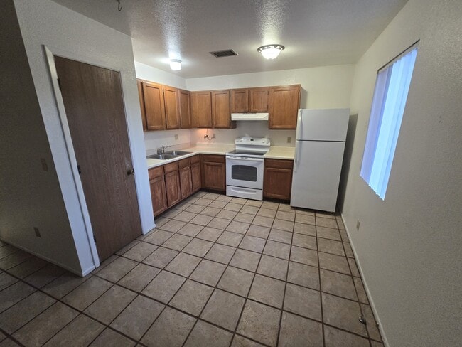 Photo - 2784 N Columbus Blvd