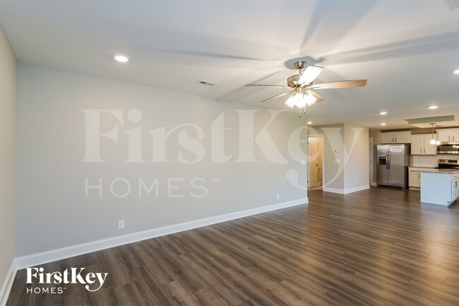 Photo - 631 Alvin Rd