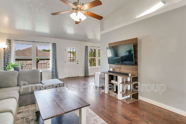 Photo - 3661 London Rd