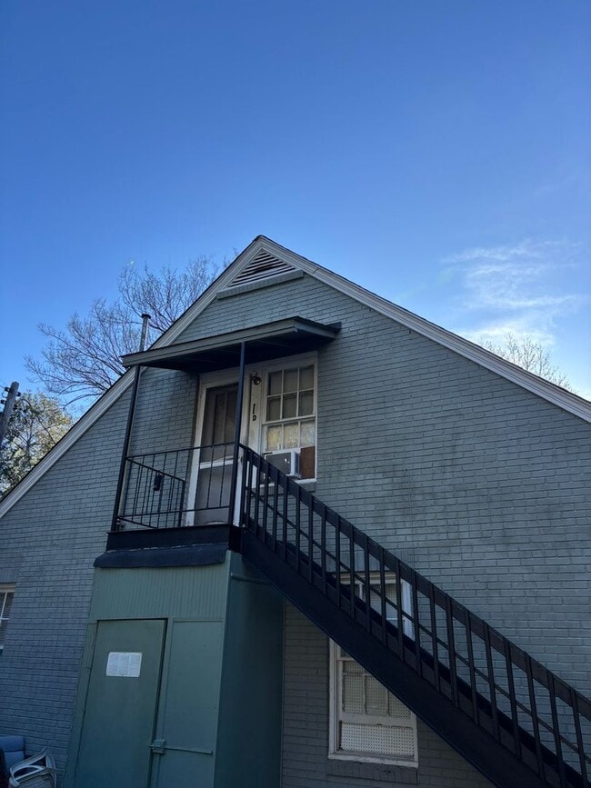 Building Photo - Eighteenth Ave 3011 Unit D