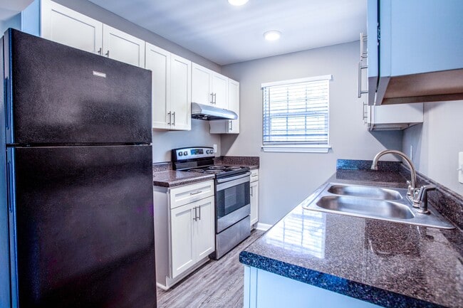 Photo - Castaways at Hidden Harbor Apartment Homes