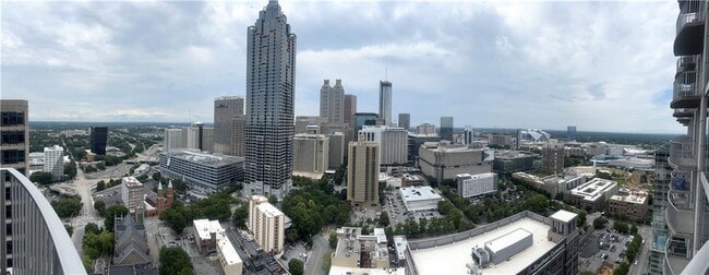 Building Photo - 400 W Peachtree St NW Unit 3511 Rental