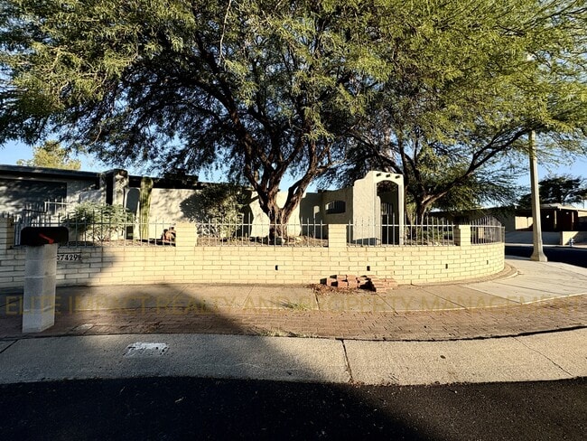 Photo - 7429 E 45th St