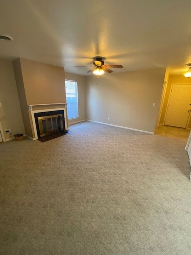 Photo - 1014 Plaza Del Sol