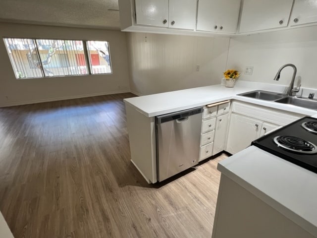 Building Photo - Sun Harbour Apartments