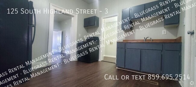 Building Photo - Charming 2-Bedroom Apartment in Winchester... Unit 3