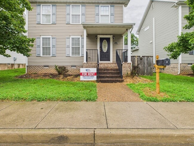 Building Photo - 1712 Kemper St Rental