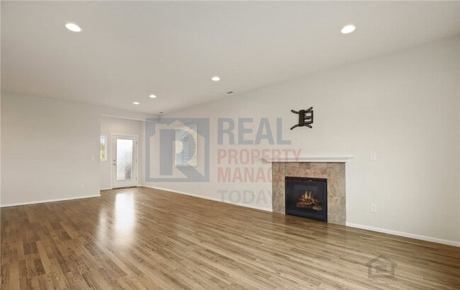 Photo - Beautiful 4-Bedroom Home Featuring Open Layout & Stainless Appliances!!